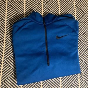 Men’s Medium Blue Nike 3/4 zipper sweatshirt Dri Fit